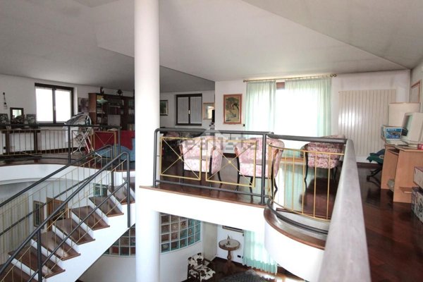 casa indipendente in vendita ad Aicurzio