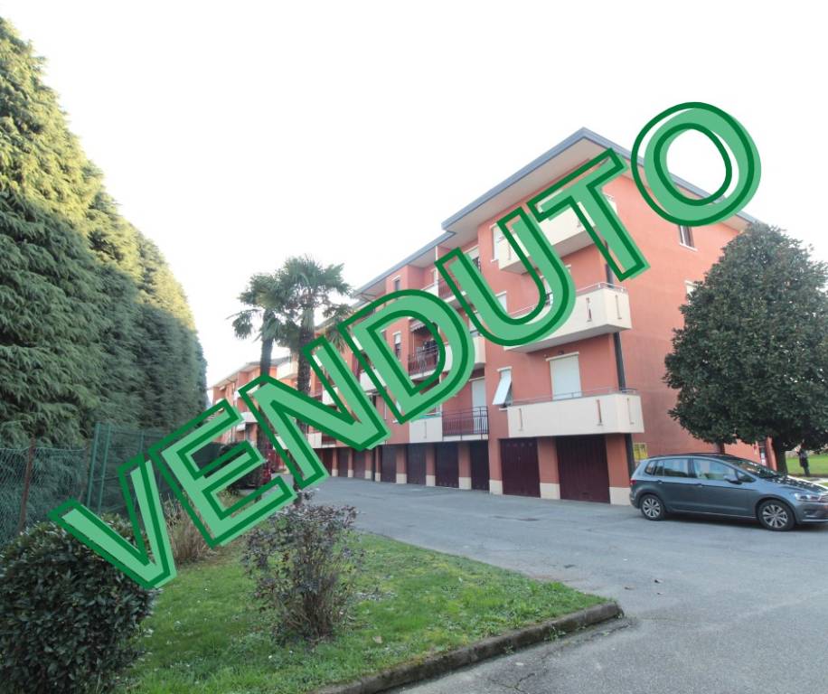 appartamento in vendita ad Aicurzio