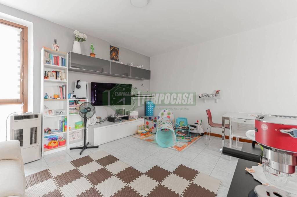 appartamento in vendita ad Aicurzio