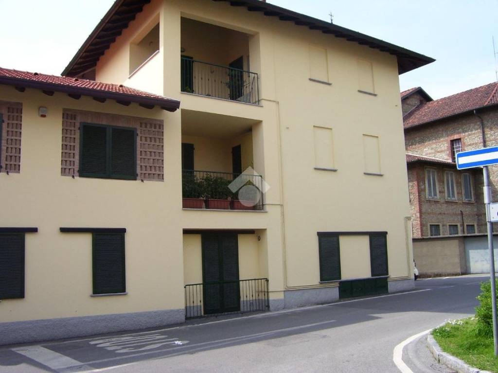 appartamento in vendita ad Aicurzio