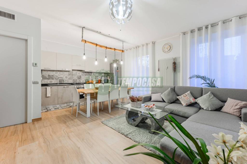 appartamento in vendita ad Aicurzio