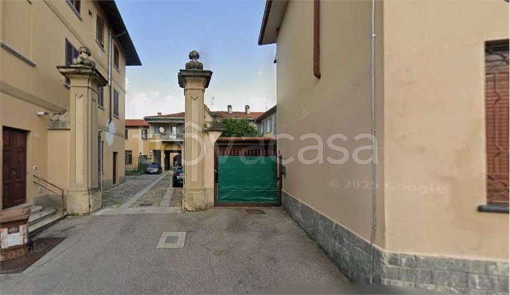 appartamento in vendita ad Aicurzio