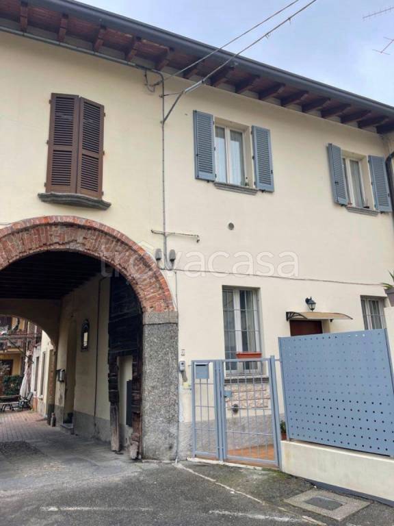 appartamento in vendita ad Aicurzio