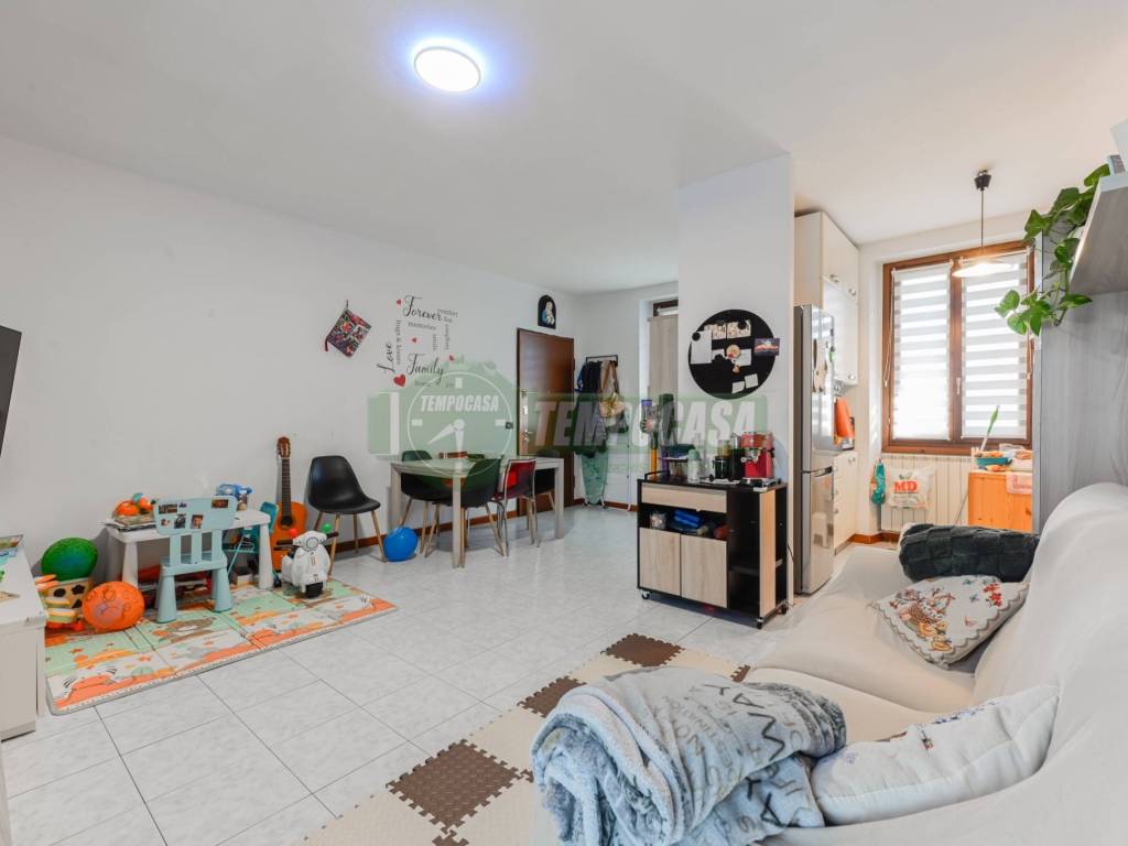 appartamento in vendita ad Aicurzio