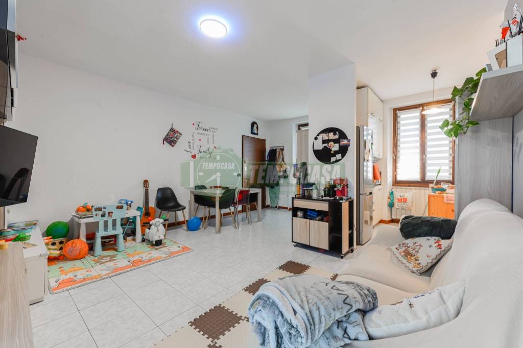 appartamento in vendita ad Aicurzio