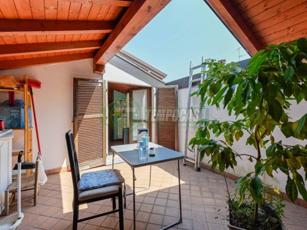 casa indipendente in vendita ad Aicurzio