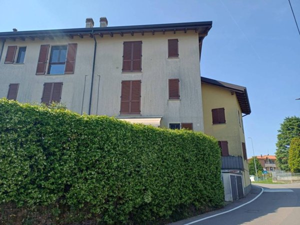 appartamento in vendita ad Aicurzio