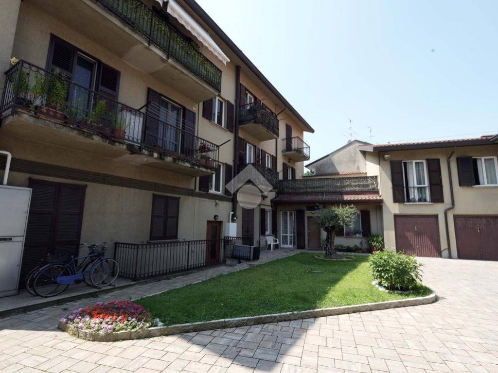 appartamento in vendita ad Albiate