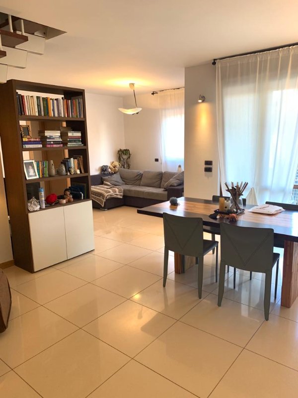 appartamento in vendita ad Albiate