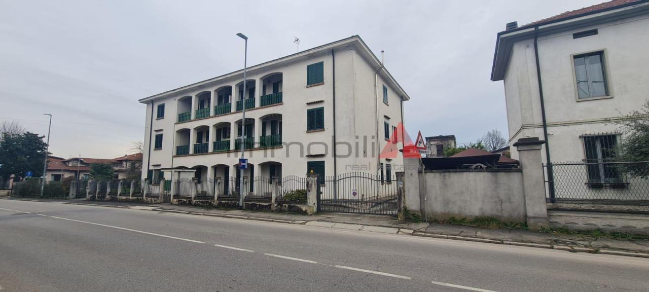 appartamento in vendita ad Albiate