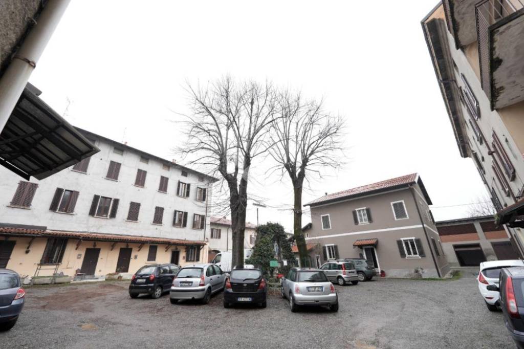 appartamento in vendita ad Albiate