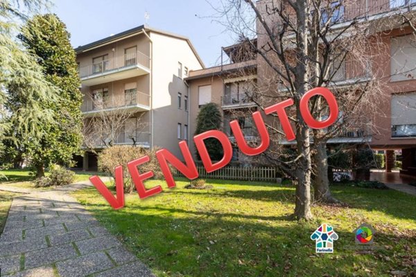 appartamento in vendita ad Albiate