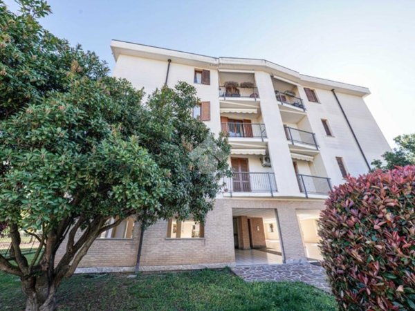 appartamento in vendita ad Albiate