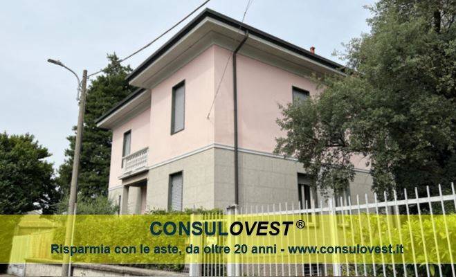 casa indipendente in vendita ad Albiate