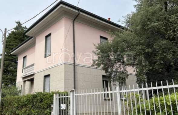 appartamento in vendita ad Albiate