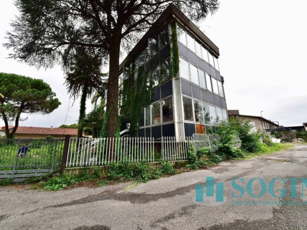 intera palazzina in vendita ad Albiate