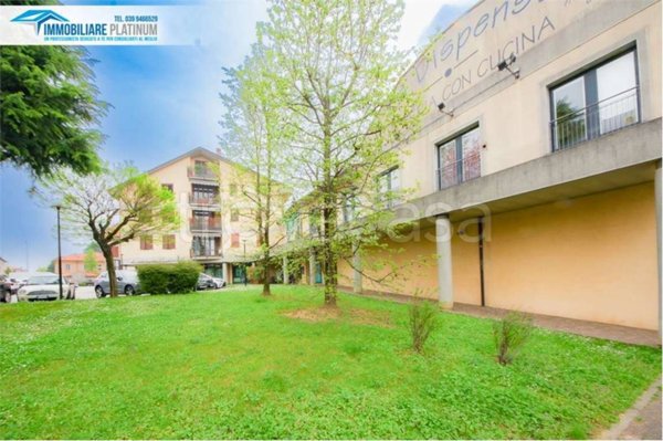 ufficio in vendita ad Albiate
