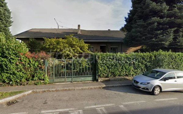 casa indipendente in vendita ad Albiate