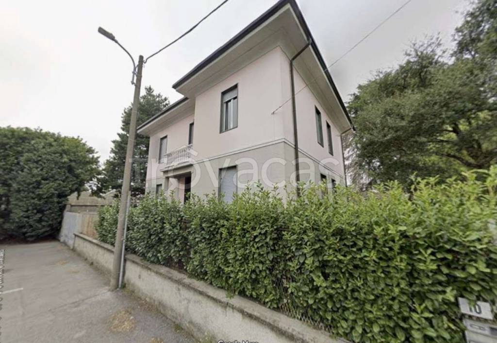 casa indipendente in vendita ad Albiate