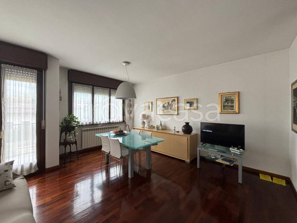 appartamento in vendita ad Albiate