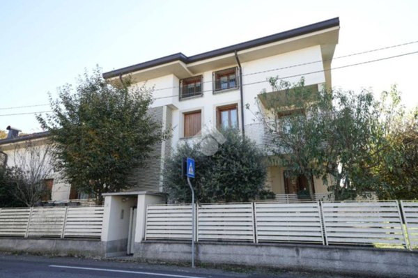 appartamento in vendita ad Albiate