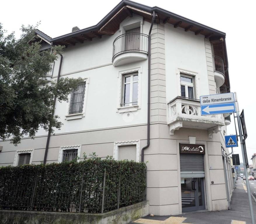 appartamento in vendita ad Albiate