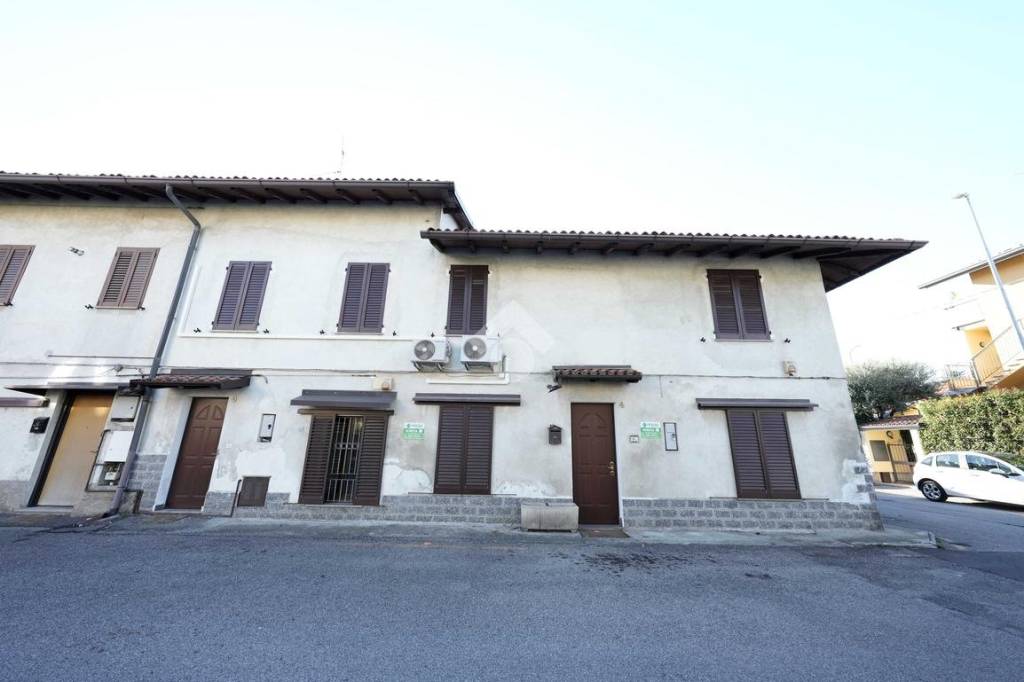 appartamento in vendita ad Albiate