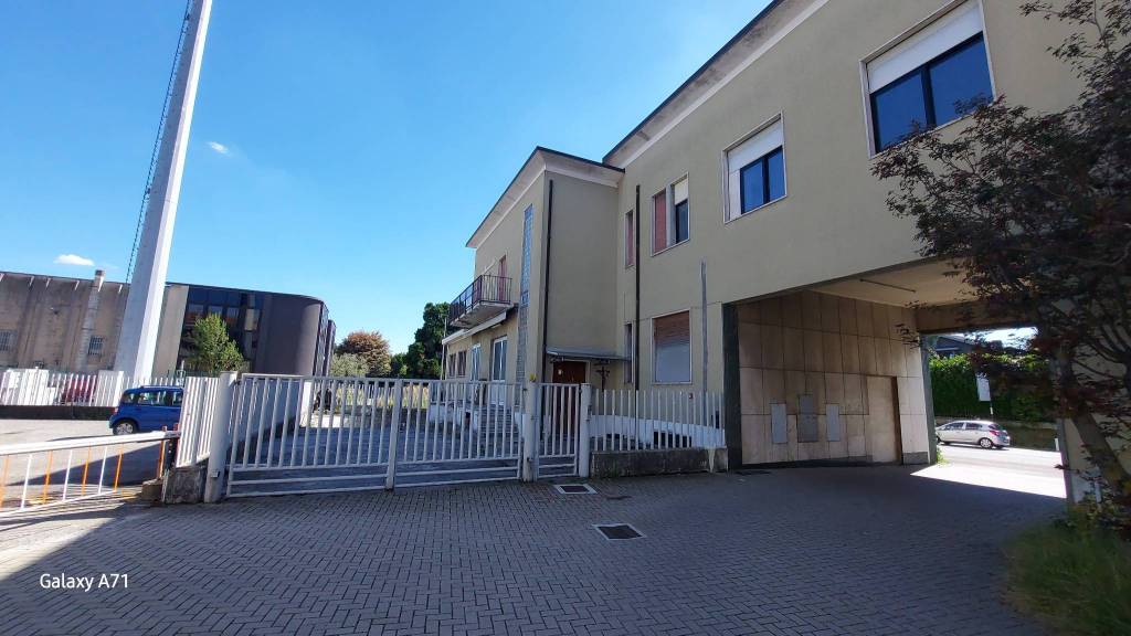 appartamento in vendita ad Albiate