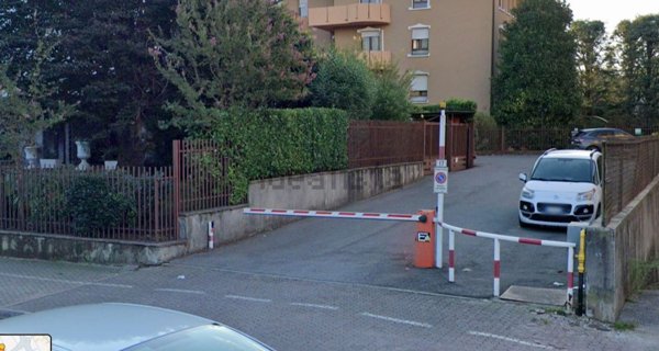 locale di sgombero in vendita ad Albiate