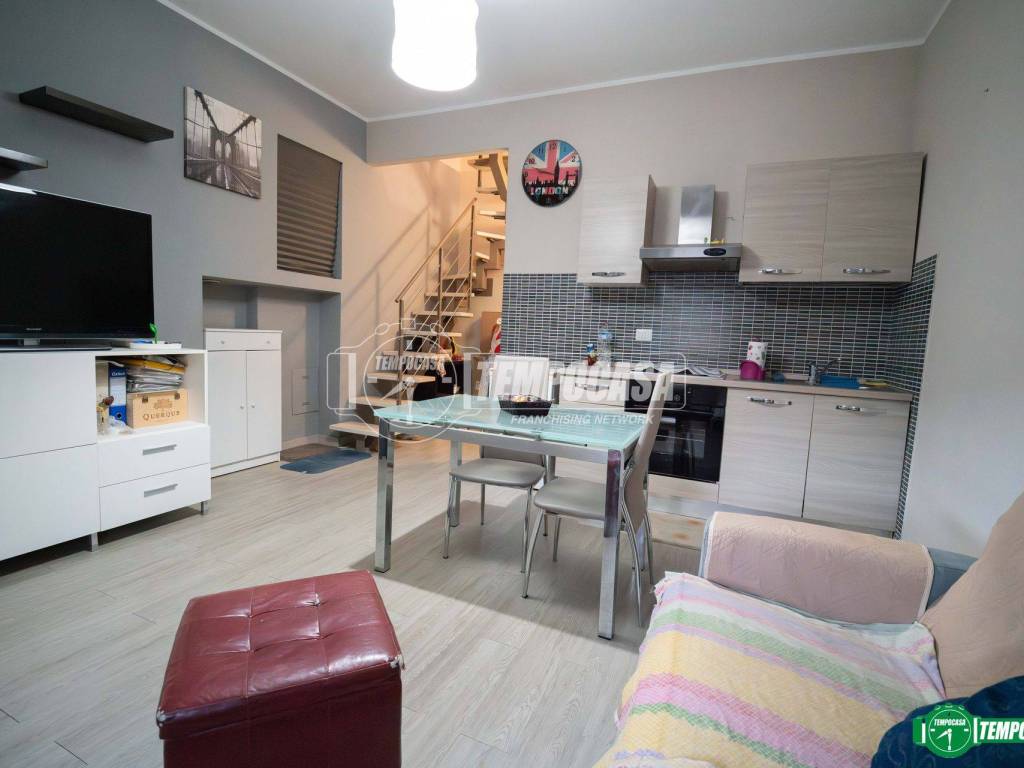 appartamento in vendita ad Albiate