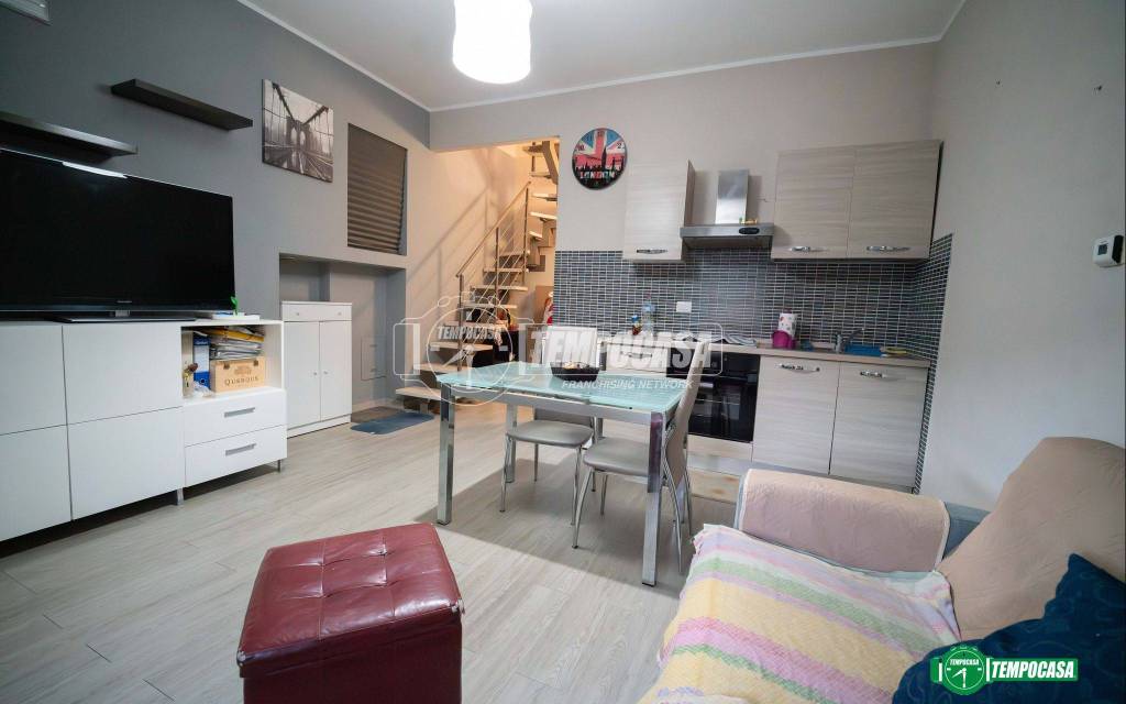 appartamento in vendita ad Albiate