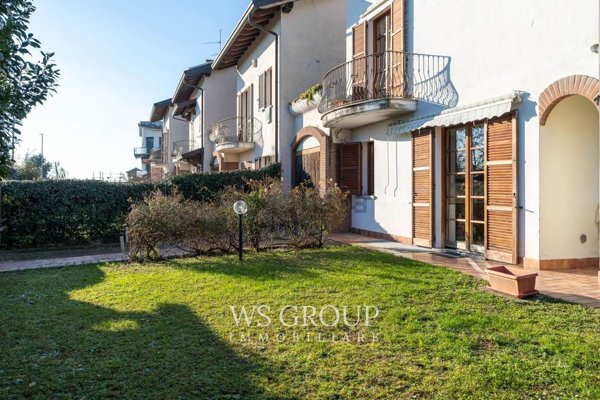 casa indipendente in vendita ad Albiate