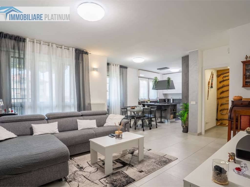 appartamento in vendita ad Albiate