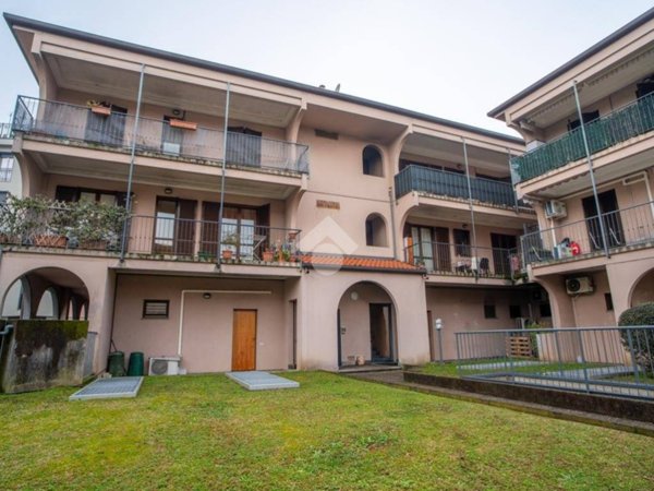 appartamento in vendita ad Albiate