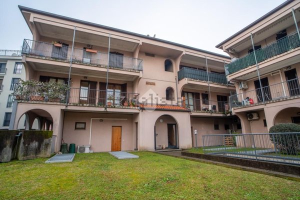 appartamento in vendita ad Albiate