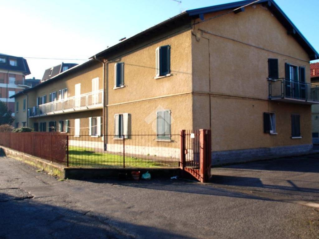 appartamento in vendita ad Albiate