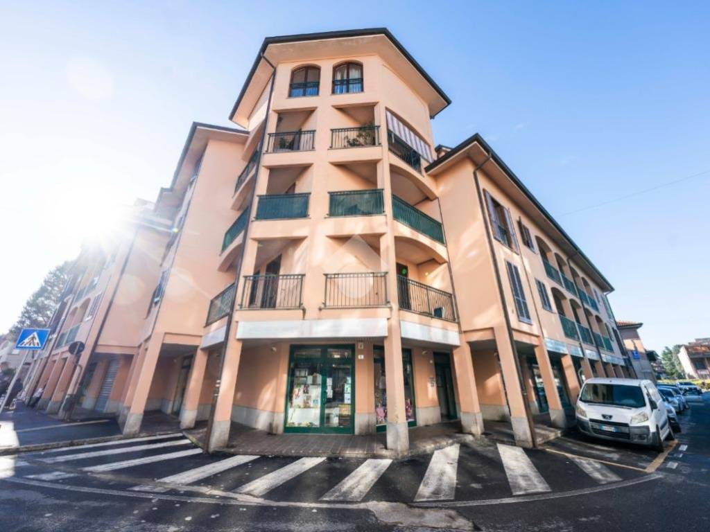 appartamento in vendita ad Albiate