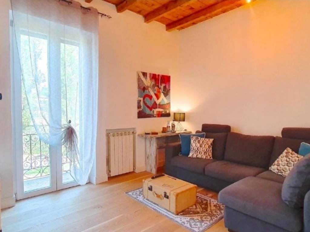 appartamento in vendita ad Albiate