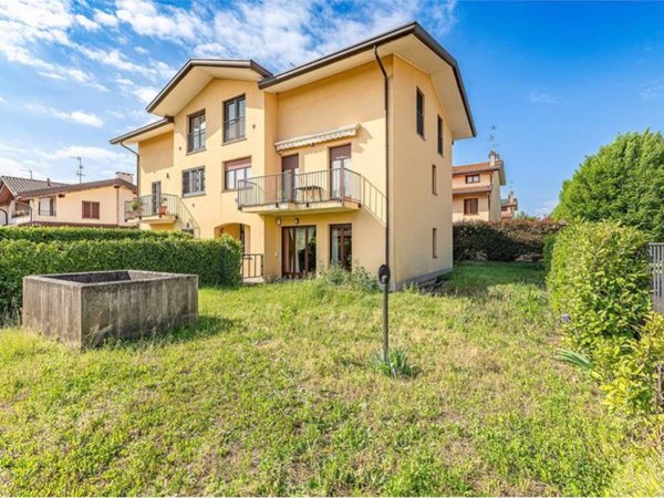 appartamento in vendita ad Albiate