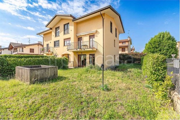 appartamento in vendita ad Albiate