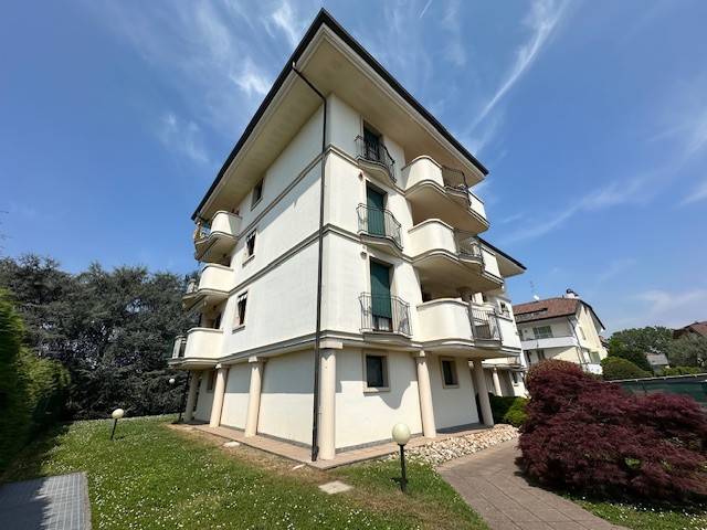appartamento in vendita ad Albiate