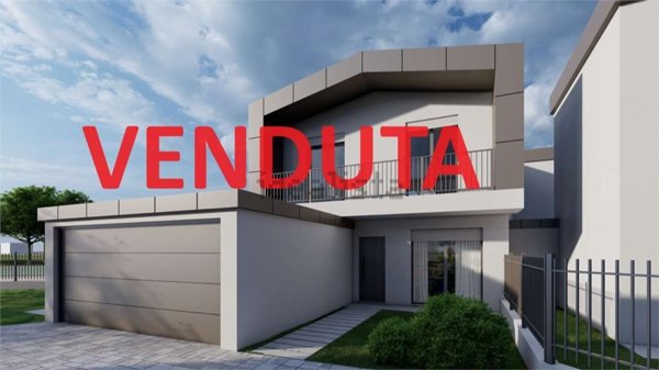 casa indipendente in vendita ad Albiate
