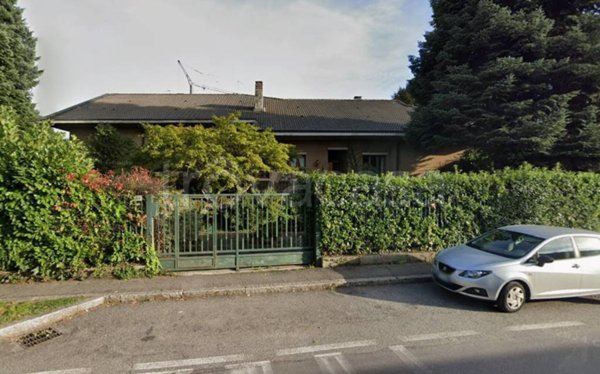 casa indipendente in vendita ad Albiate
