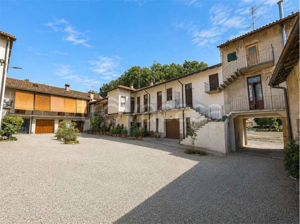 appartamento in vendita ad Albiate
