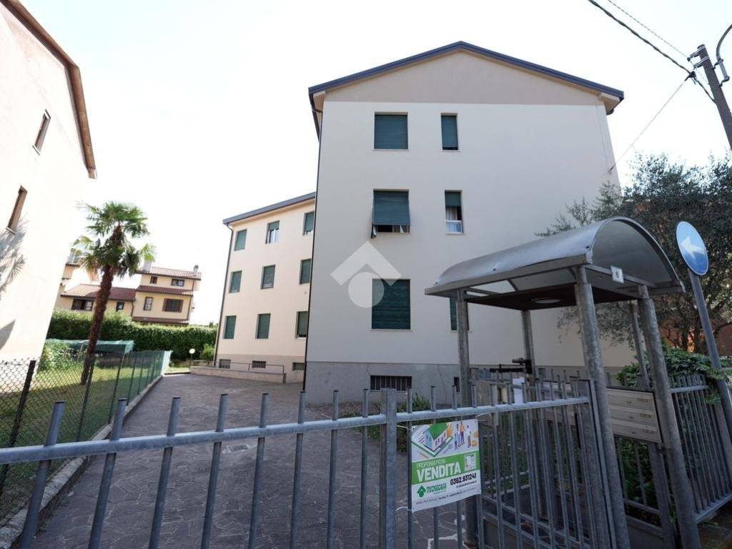 appartamento in vendita ad Albiate