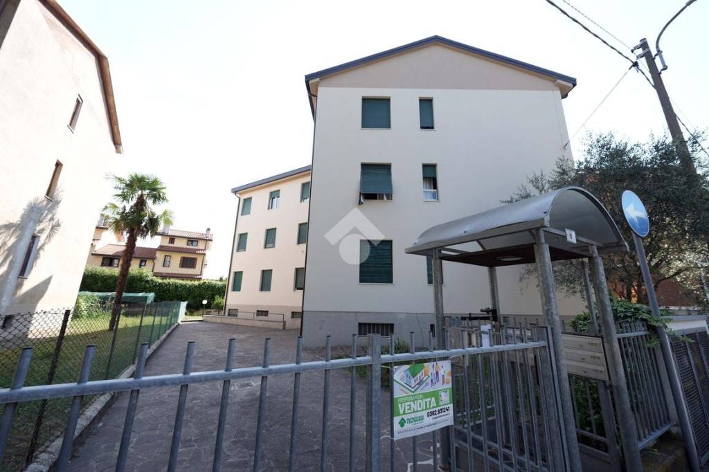 appartamento in vendita ad Albiate