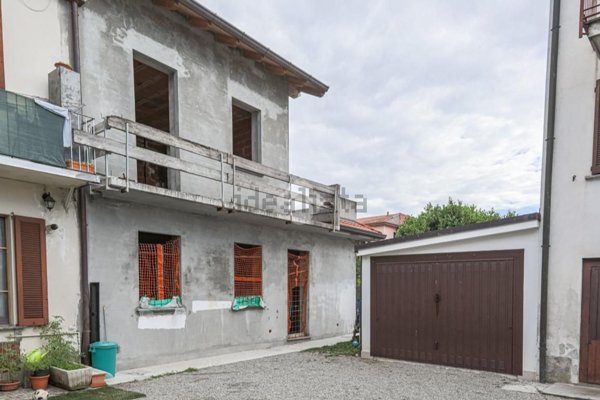 appartamento in vendita ad Albiate