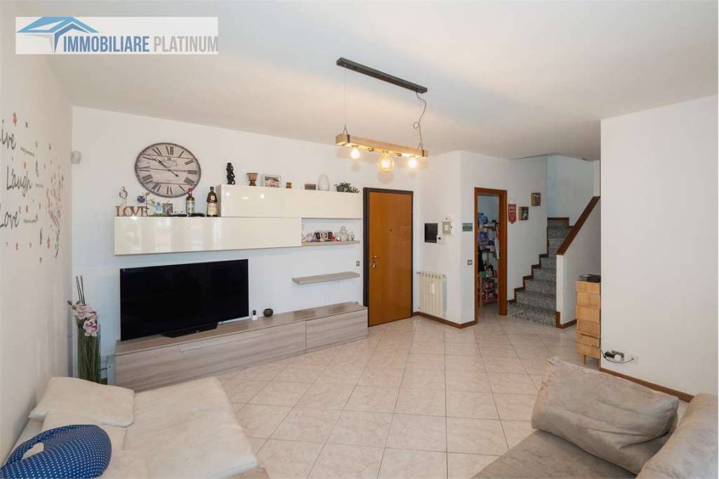appartamento in vendita ad Albiate