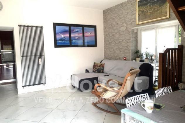 appartamento in vendita ad Albiate