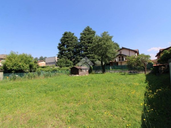 casale in vendita ad Arcore